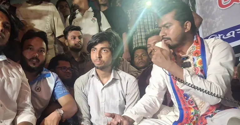 রাজুতে ডাকসুর সাবেক ভিপি নুরুল হক নুর